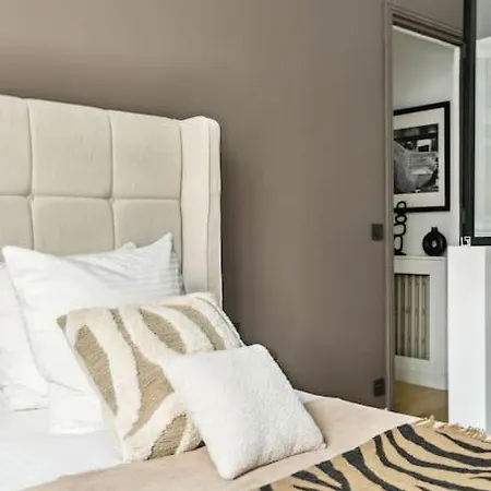 Luxury French Style: Champs-elysees *