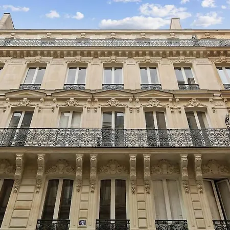 Luxury French Style: Champs-elysees Lägenhet *